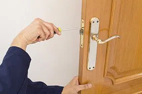 Lock Locksmith Tech Damascus, MD 301-359-1052 - lock-changing